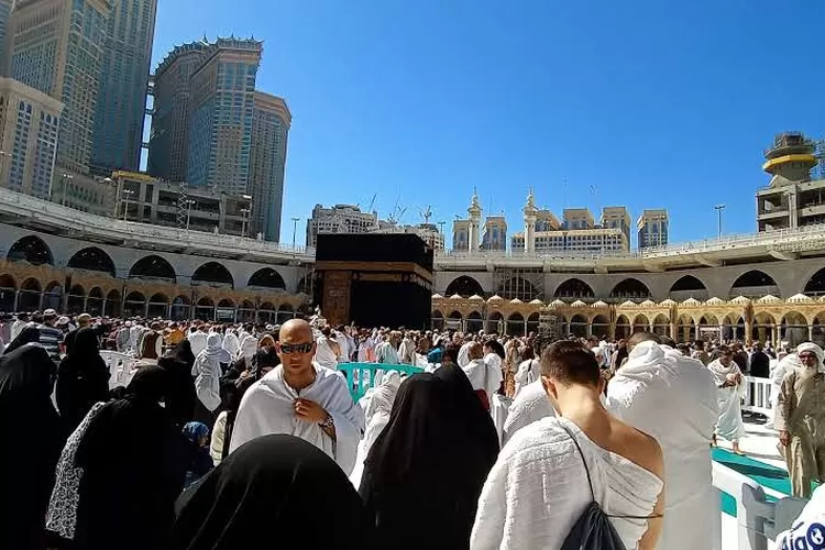 menjaga kesehatan jantung selama umroh