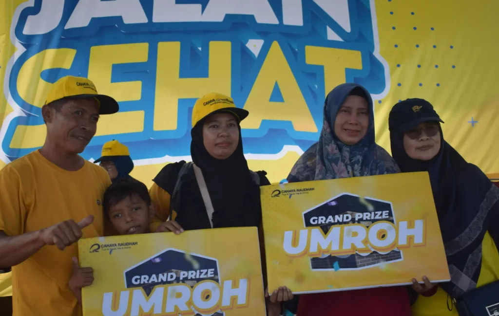 Pemenang Hadiah Paket Umroh Gratis dari Cahaya Raudhah