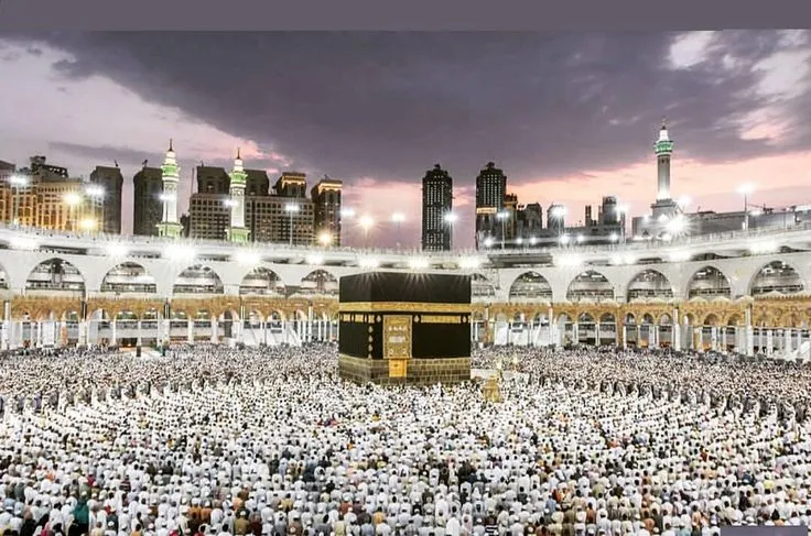haji atau umroh dulu