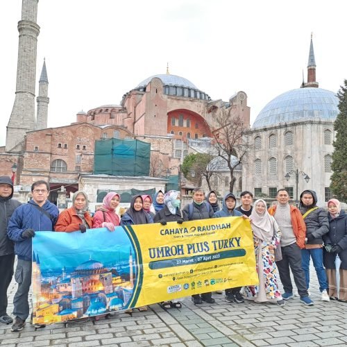 Detail Fasilitas dan Harga Peket Umroh 2024 di Cahaya Raudhah Jawa Barat